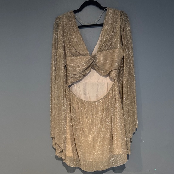 Elegant Long Sleeve Metallic Dress - Picture 7 of 13